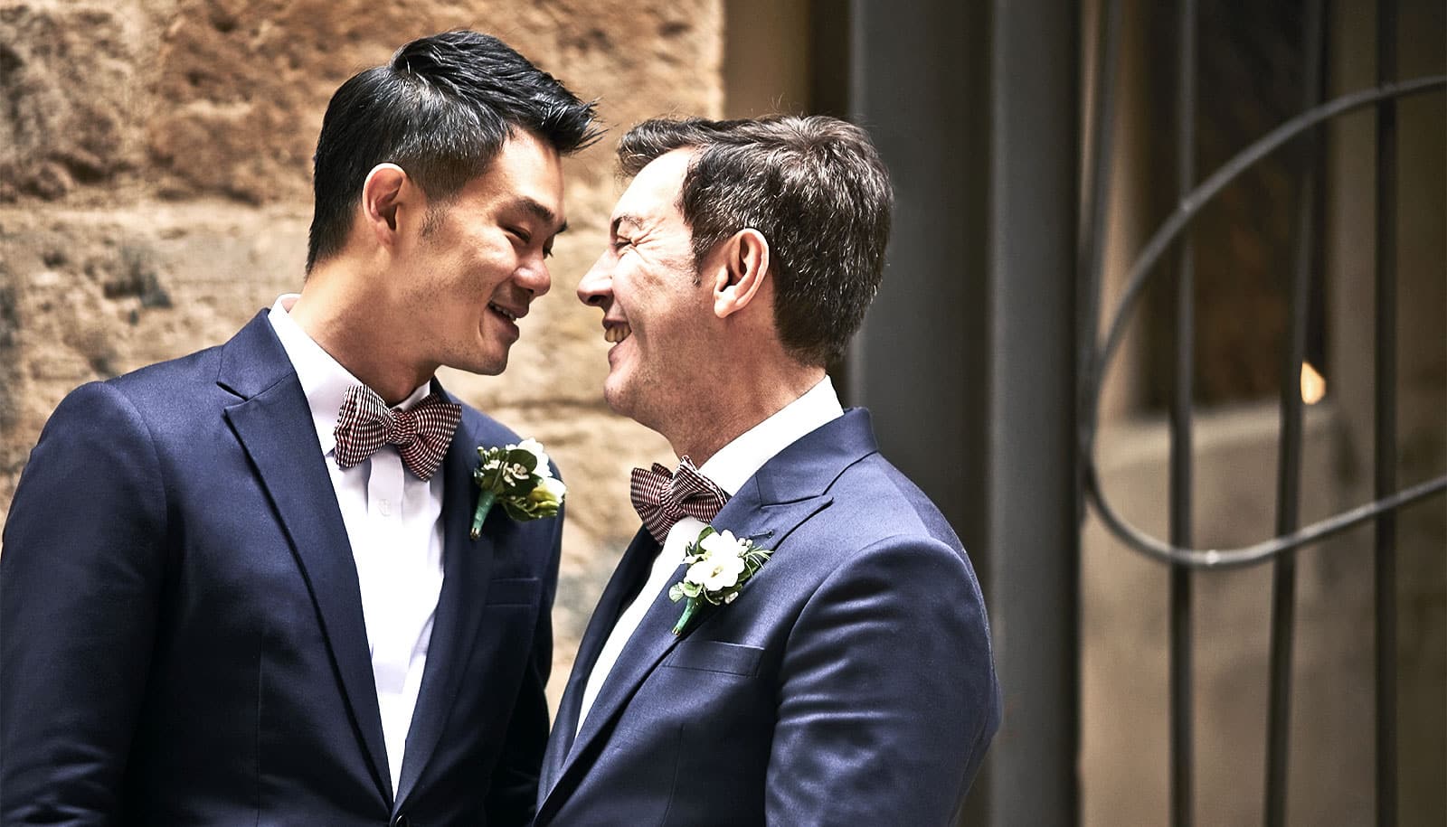 Us Same Sex Couples Get Marriage Licenses Without Discrimination