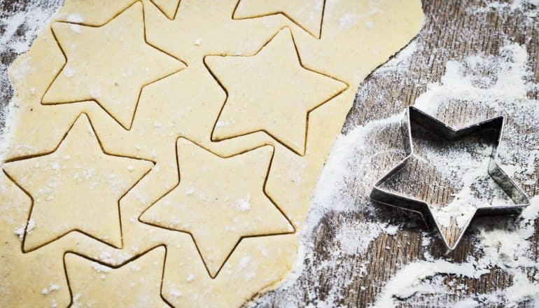 star cookie cutter and imprint in dough