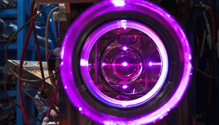 The disk amplifiers look like circular purple lights.